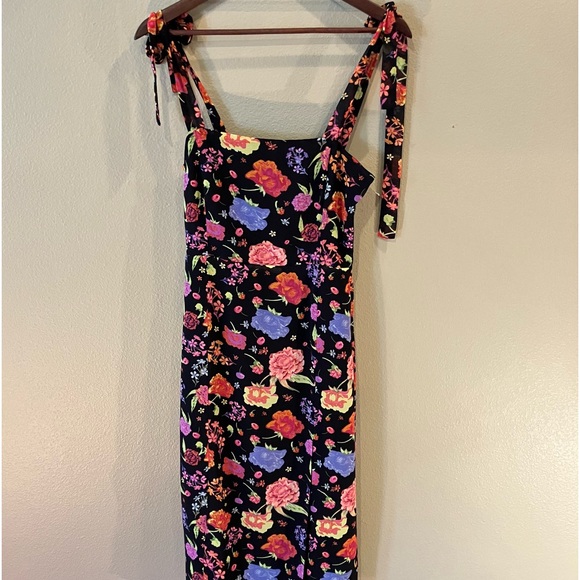 Betsey Johnson Dresses & Skirts - BETSY JOHNSON BLACK FLORAL DRESS WITH ADJUSTABLE TIE STRAPS, SIZE Small, NWOT